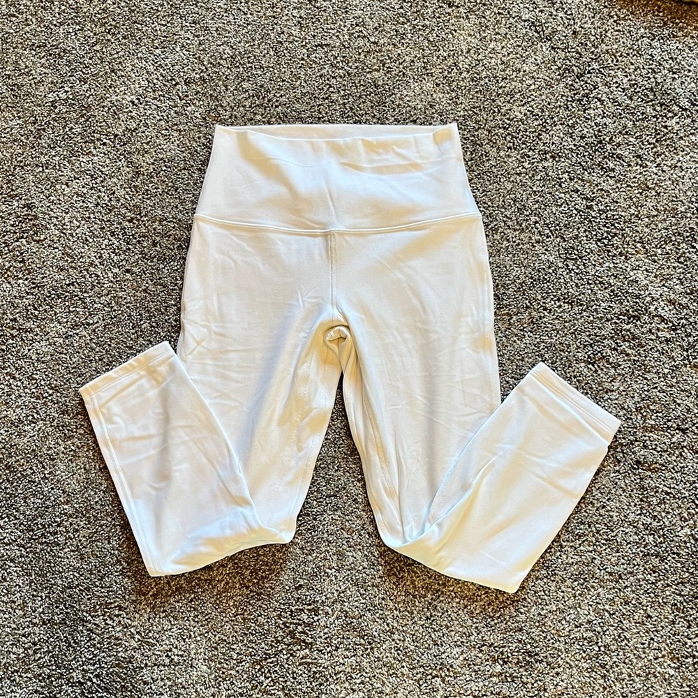 Lululemon Align HR Crop 23” White Size 6